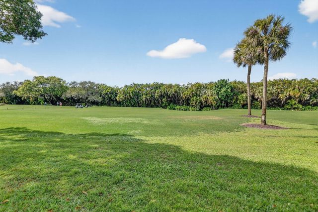 19720 Sawgrass Drive 902, Boca Raton, FL 33434