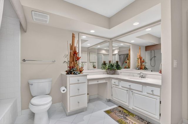 19720 Sawgrass Drive 902, Boca Raton, FL 33434