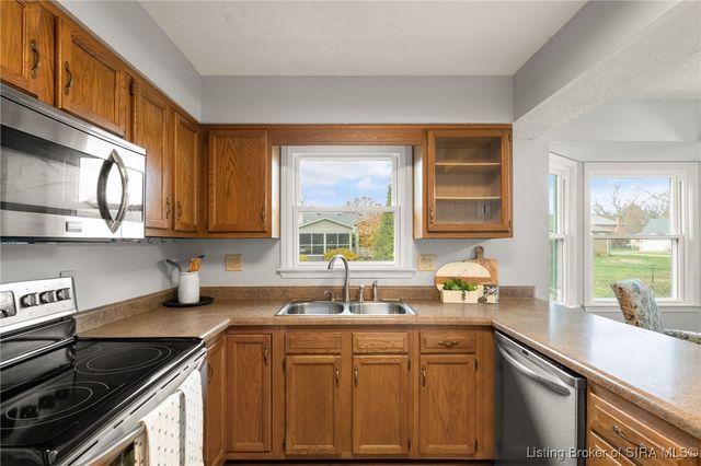 413 Rose Court, Jeffersonville, IN 47130