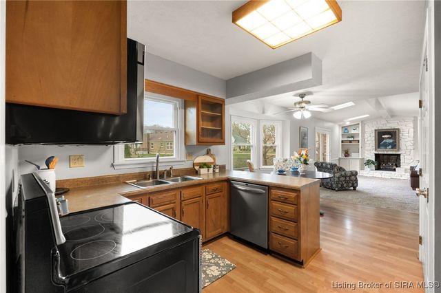 413 Rose Court, Jeffersonville, IN 47130