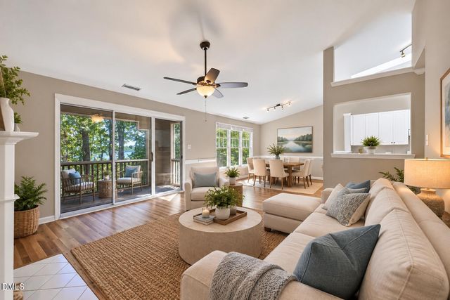 313 Glen Echo Lane F, Cary, NC 27518