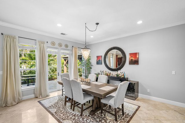 71 Via Poinciana Lane, Boca Raton, FL 33487
