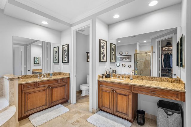 71 Via Poinciana Lane, Boca Raton, FL 33487