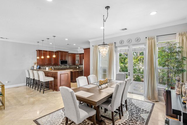 71 Via Poinciana Lane, Boca Raton, FL 33487