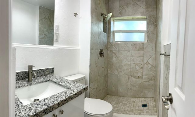 801 NE 36th Street, Oakland Park, FL 33334