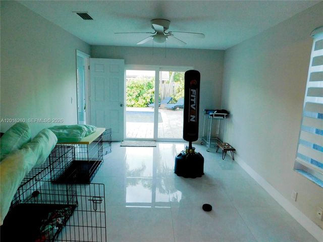 14231 Harpers Ferry St, Davie, FL 33325
