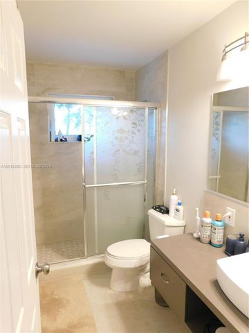 14231 Harpers Ferry St, Davie, FL 33325