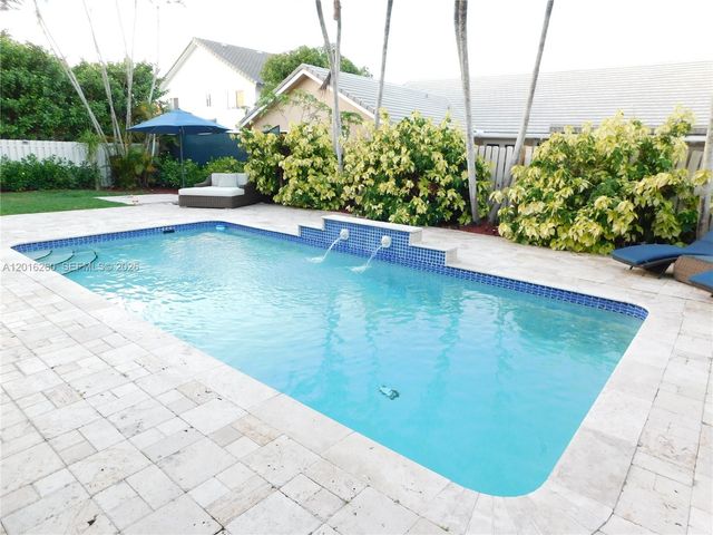 14231 Harpers Ferry St, Davie, FL 33325