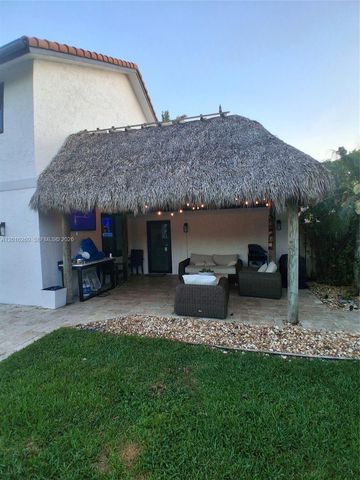 14231 Harpers Ferry St, Davie, FL 33325