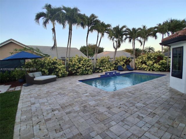 14231 Harpers Ferry St, Davie, FL 33325