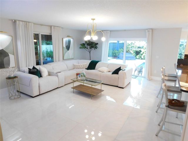 14231 Harpers Ferry St, Davie, FL 33325