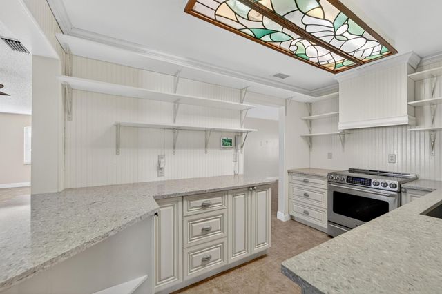 1708 SW 21st Street SW, Boynton Beach, FL 33426