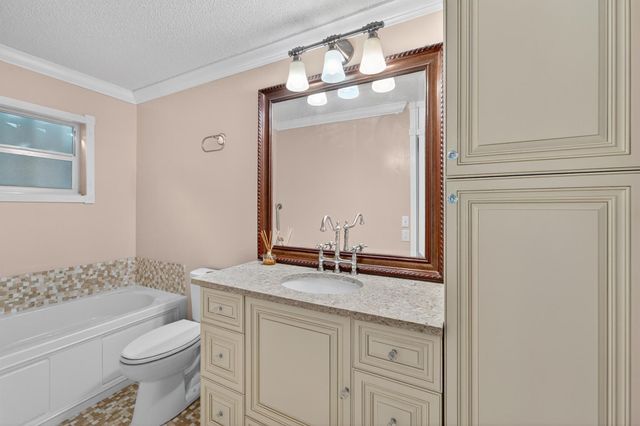 1708 SW 21st Street SW, Boynton Beach, FL 33426