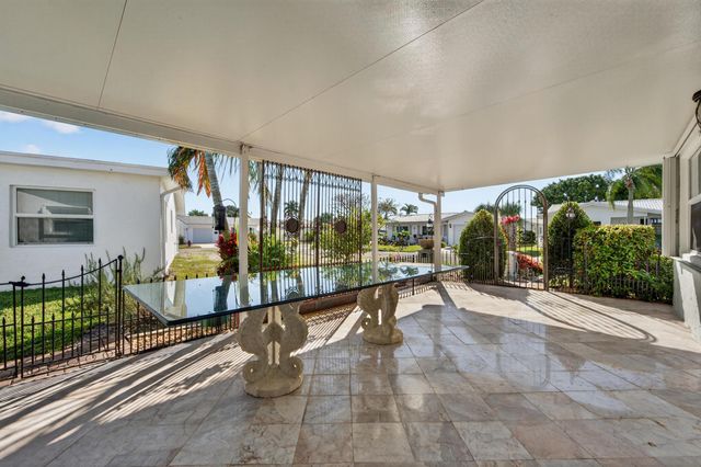 1708 SW 21st Street SW, Boynton Beach, FL 33426