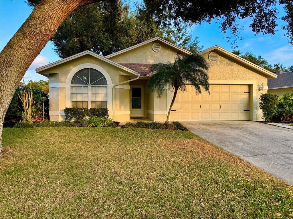 112 ST. KITTS CIRCLE, Winter Haven, FL 33884