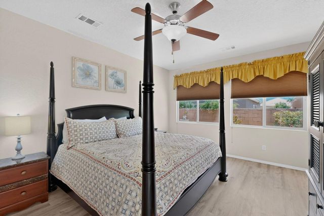 900 Golden Yarrow Trail, Bernalillo, NM 87004