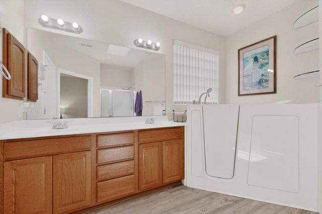 900 Golden Yarrow Trail, Bernalillo, NM 87004
