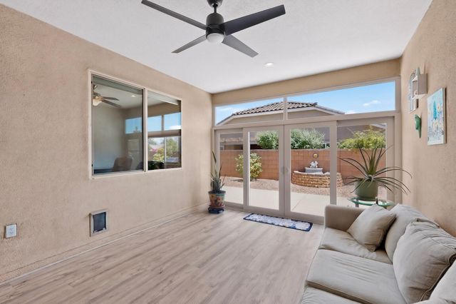 900 Golden Yarrow Trail, Bernalillo, NM 87004