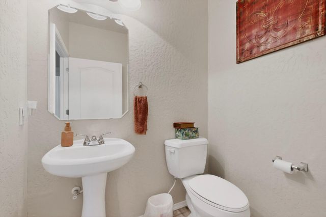 900 Golden Yarrow Trail, Bernalillo, NM 87004