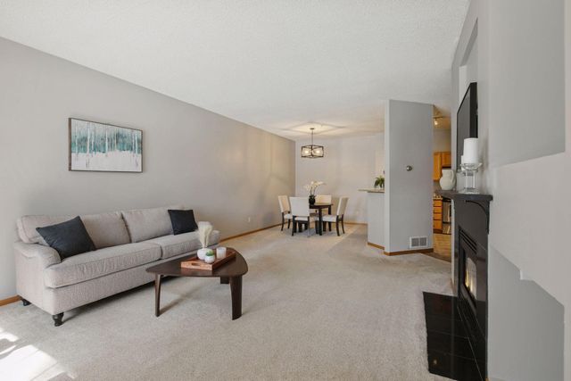 14392 Raymond Lane, Eden Prairie, MN 55347