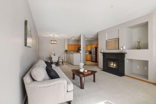 14392 Raymond Lane, Eden Prairie, MN 55347