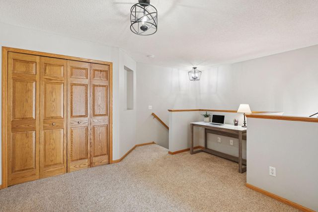 14392 Raymond Lane, Eden Prairie, MN 55347