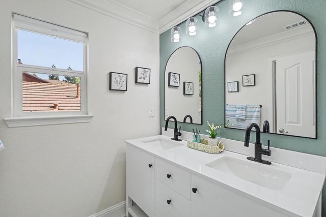7648 Boardwalk Way, Antelope, CA 95843