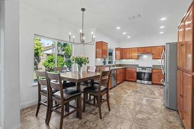 7648 Boardwalk Way, Antelope, CA 95843