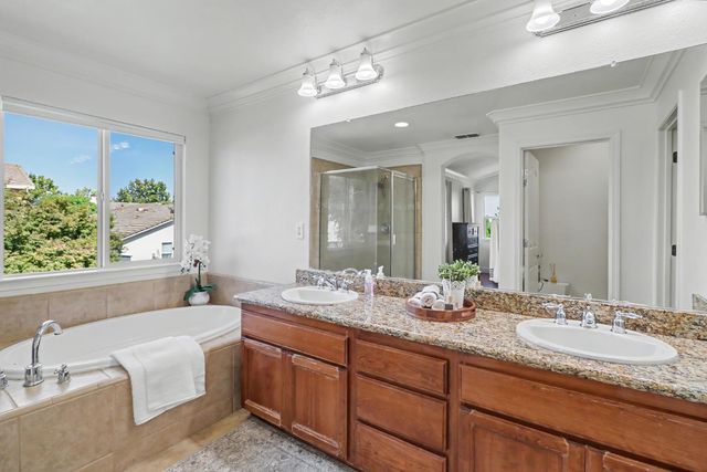 7648 Boardwalk Way, Antelope, CA 95843
