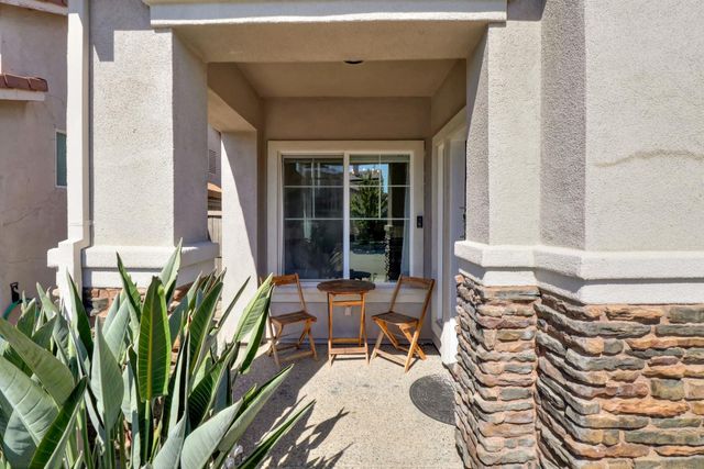 7648 Boardwalk Way, Antelope, CA 95843