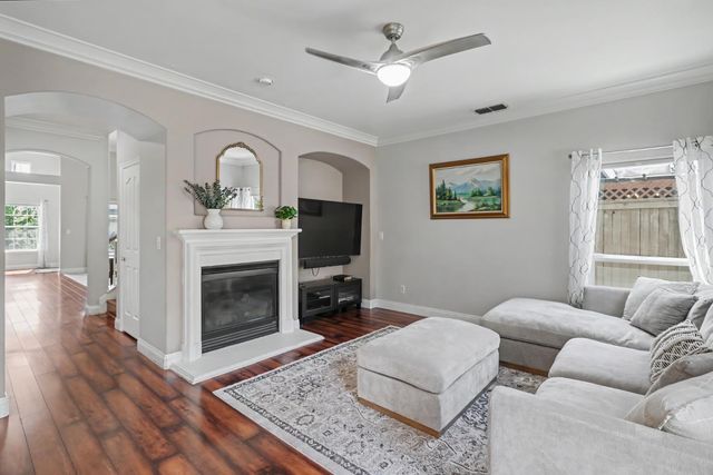 7648 Boardwalk Way, Antelope, CA 95843