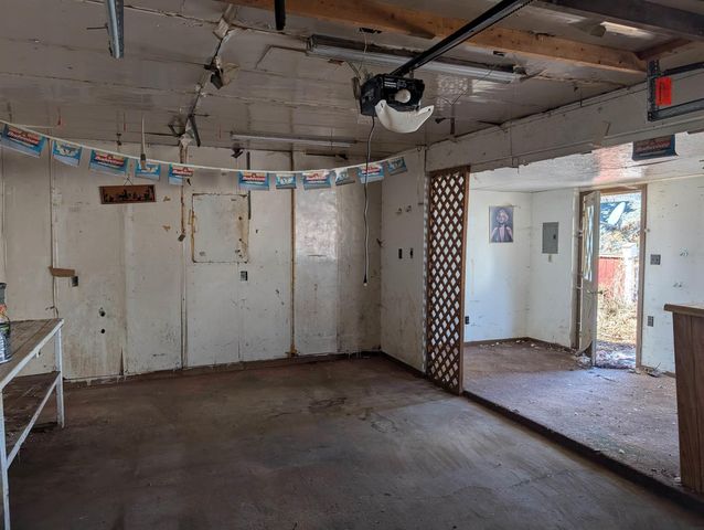 140 SW 4th Avenue, Oelwein, IA 50662