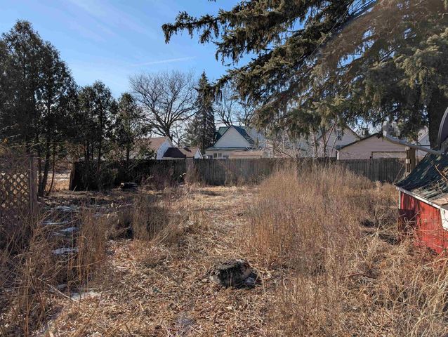 140 SW 4th Avenue, Oelwein, IA 50662