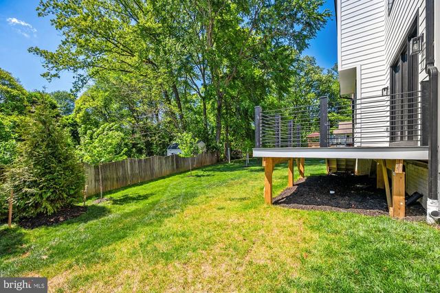 719 MEADOW LN SW, Vienna, VA 22180
