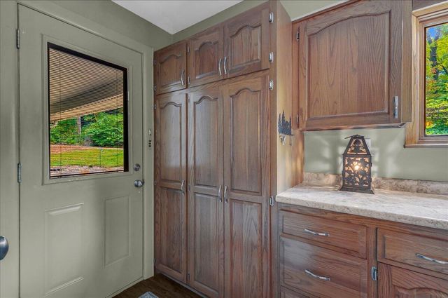 45417 15th Avenue, Bloomingdale, MI 49026