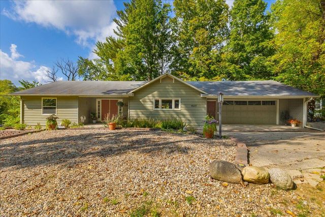 45417 15th Avenue, Bloomingdale, MI 49026
