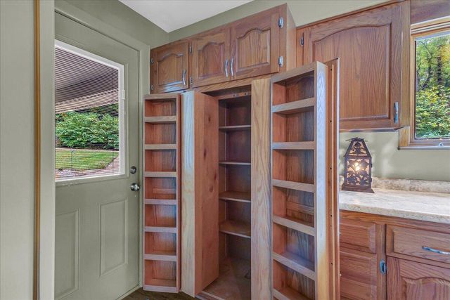 45417 15th Avenue, Bloomingdale, MI 49026