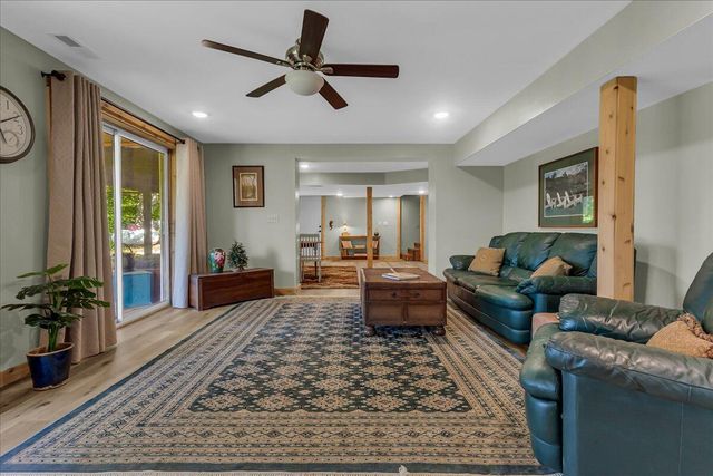 45417 15th Avenue, Bloomingdale, MI 49026