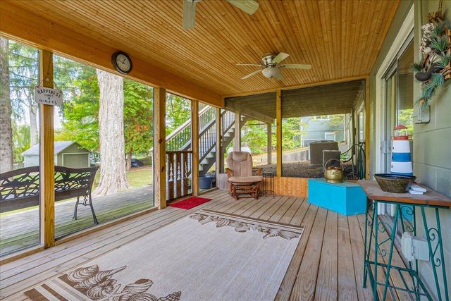 45417 15th Avenue, Bloomingdale, MI 49026