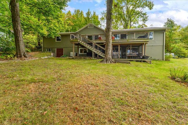 45417 15th Avenue, Bloomingdale, MI 49026
