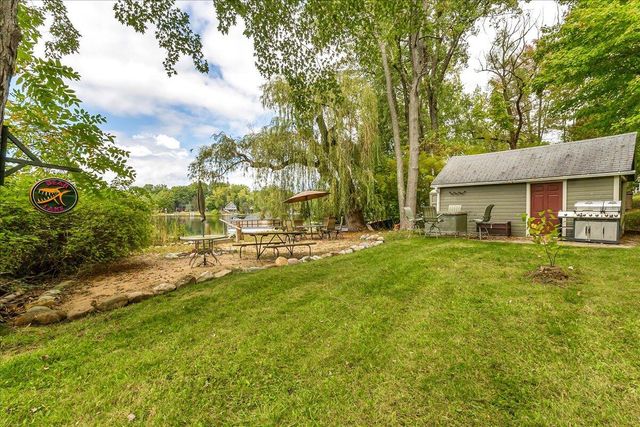 45417 15th Avenue, Bloomingdale, MI 49026