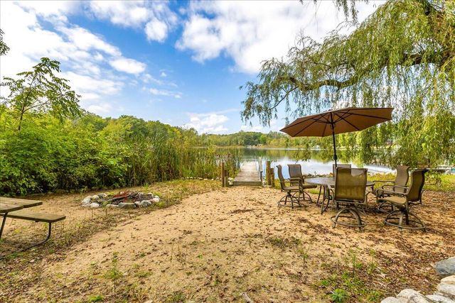 45417 15th Avenue, Bloomingdale, MI 49026