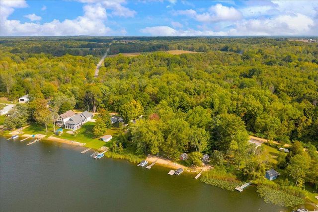 45417 15th Avenue, Bloomingdale, MI 49026