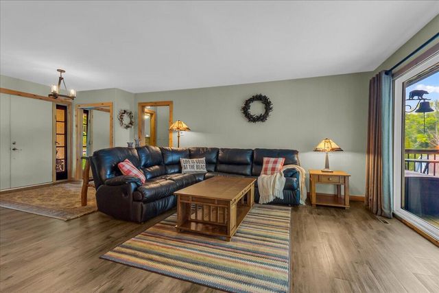 45417 15th Avenue, Bloomingdale, MI 49026