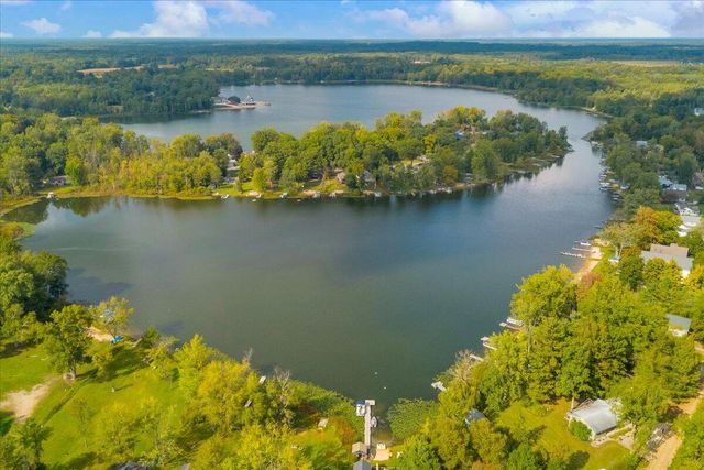45417 15th Avenue, Bloomingdale, MI 49026