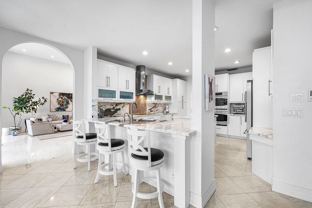 4976 Bocaire Boulevard, Boca Raton, FL 33487