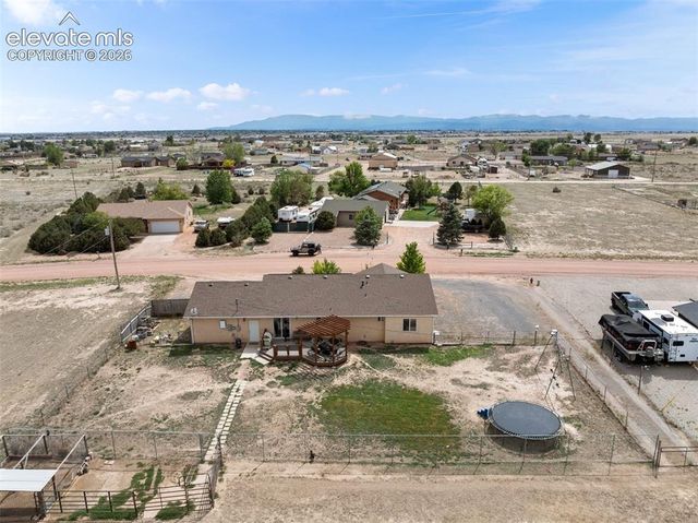 675 E McClave Drive, Pueblo, CO 81007