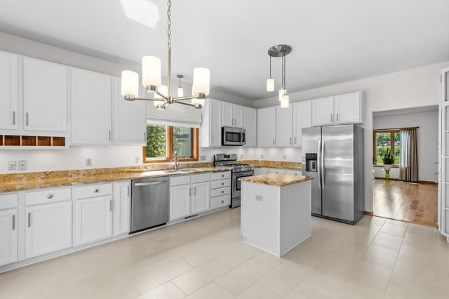 17432 Tessmer Court, Eden Prairie, MN 55347