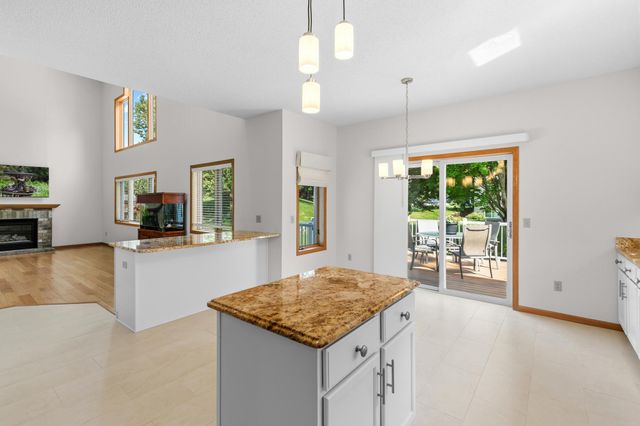 17432 Tessmer Court, Eden Prairie, MN 55347
