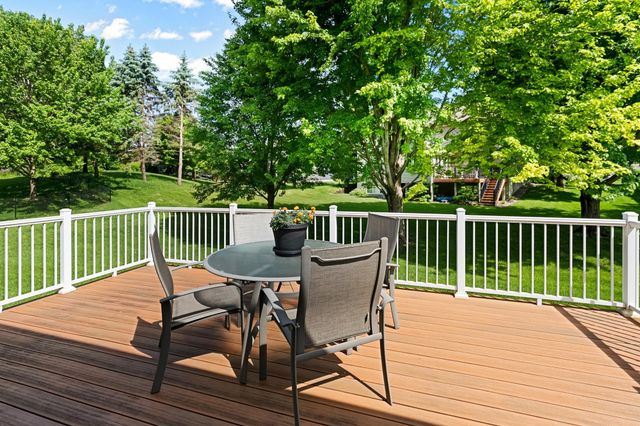 17432 Tessmer Court, Eden Prairie, MN 55347